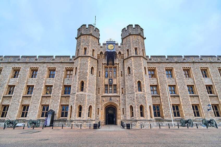 Exclusive Beefeater Meet & Greet at the Tower of London