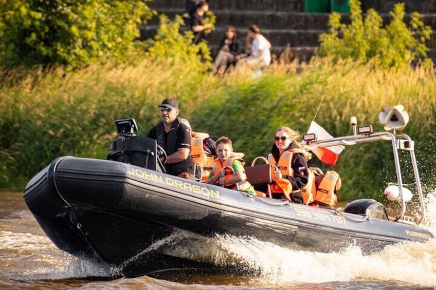 Thrilling Speedboat Ride on River in Warsaw