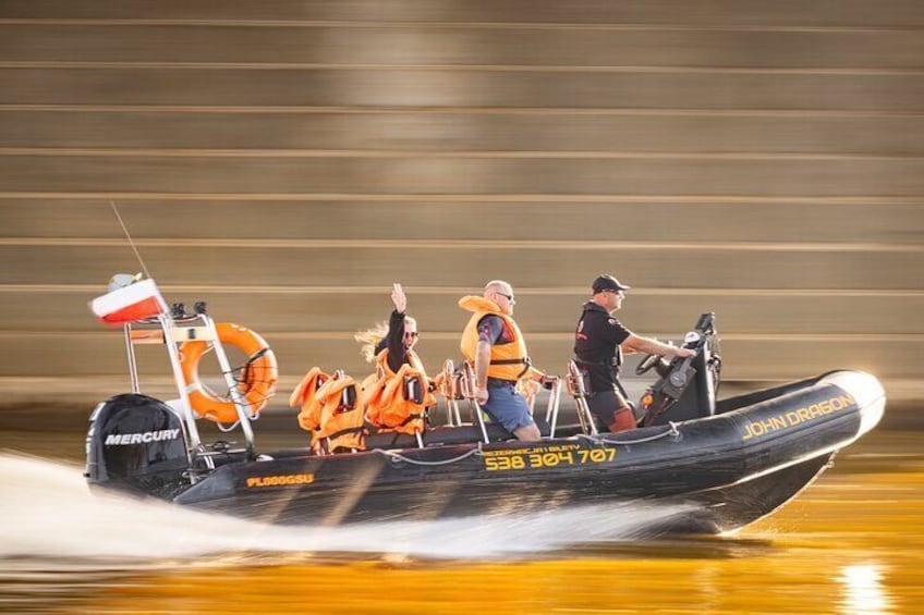 Thrilling Speedboat Ride on River in Warsaw