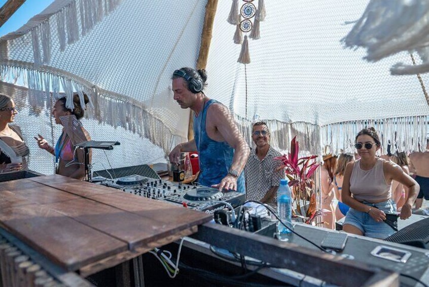Catamaran Adventure to Isla Mujeres with Open Bar and Beach Club