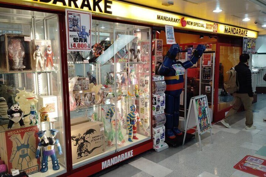 Nakano Broadway Otaku Guided Shopping Experience