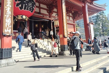 Tokyo: Asakusa & Senso-ji Temple 1.5-Hour Guided Tour