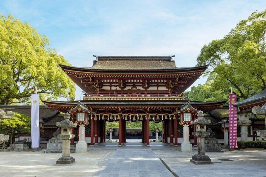Dazaifu Tenmangu Shrine a grand two-story gate