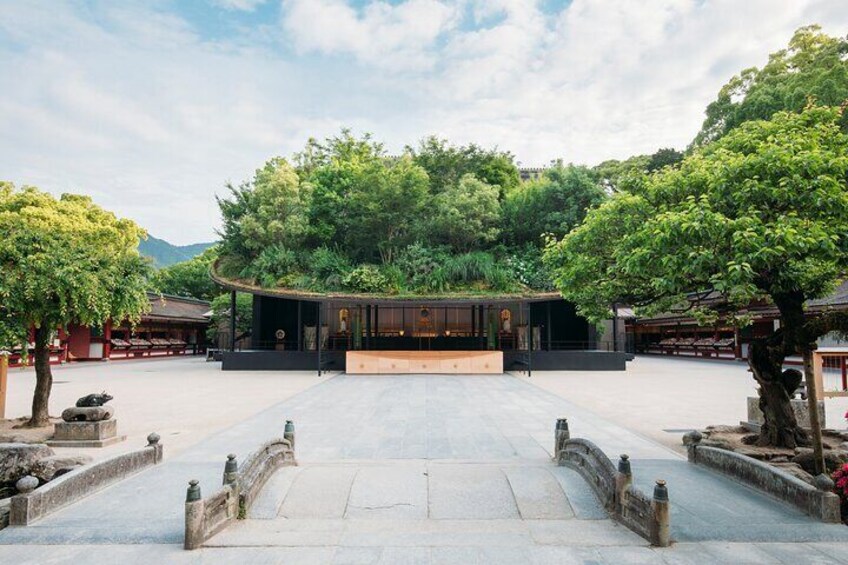 Dazaifu Tenmangu Shrine the temporary hall