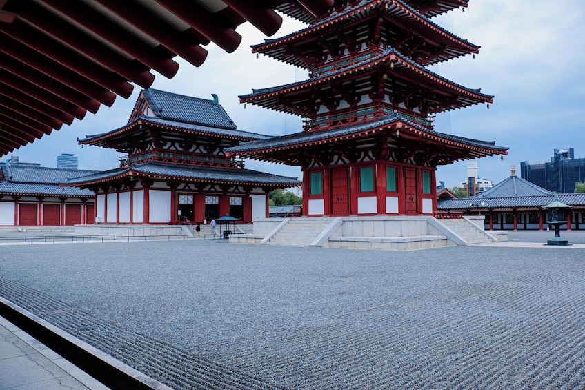 Tennoji District Walking Tour with Food Tasting -3hrs