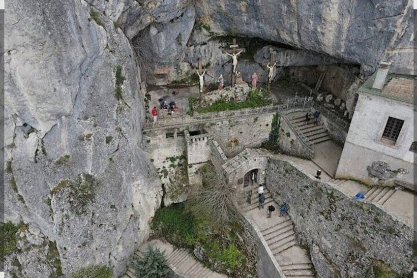 Private Tour Marie Madeleine Cave and St Maximin Basilica