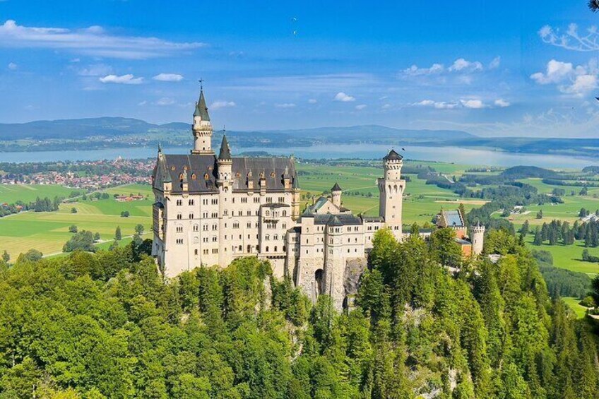 Neuschwanstein and Linderhof Castle Private Tour from Munich 