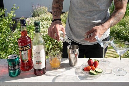Askeli Greece Mixology Class Activity,