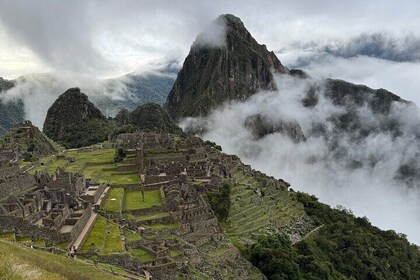 Visit Huacachina,Nasca and Machupicchu from Lima-8Days