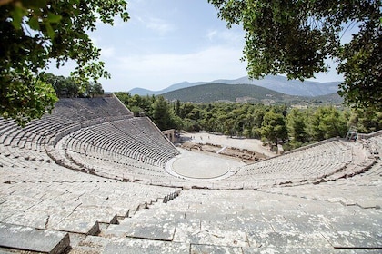 Sailing to Epidavros and Mycenae, Guided Tour and Wine Tasting