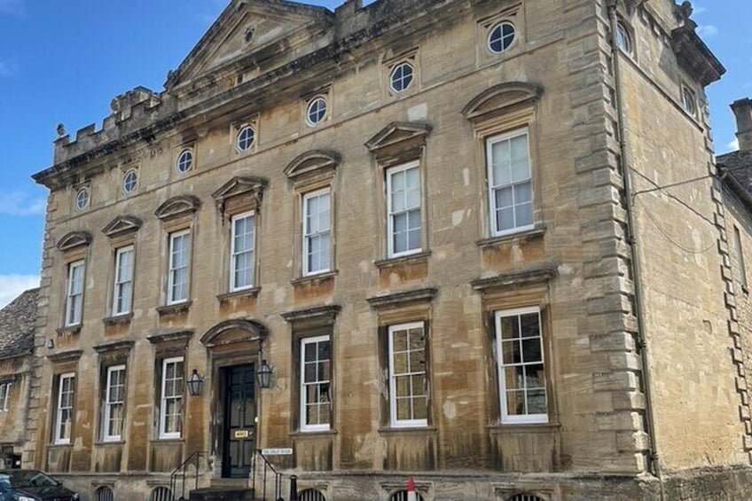 Gateway to the Cotswolds A Self Guided Audio Tour of Burford