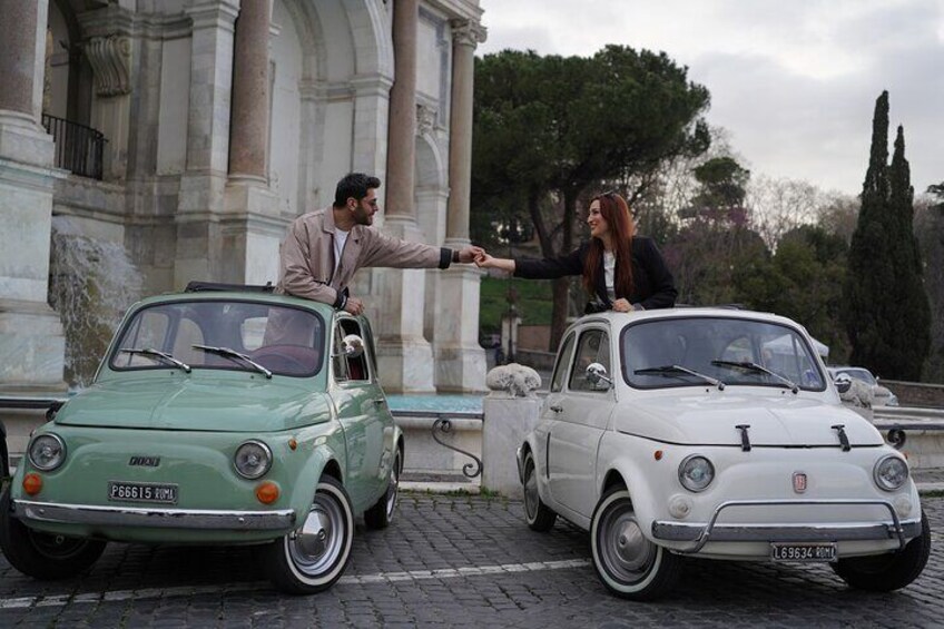 Fiat 500 Vintage Car Tour in Rome with Professional Photographer 