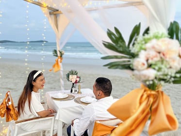 Gazebo exclusivo para cenar bajo las estrellas en la playa de Chaweng