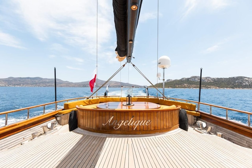 Island Swimming Day: A Cruise to Agistri, Moni, and Aegina