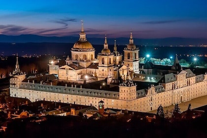VIP PRIVATE: EL Escorial Monastery & Palace complete experience