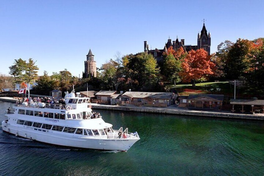 2-Hour Two Castle 1000 Islands Cruise from Ivy Lea