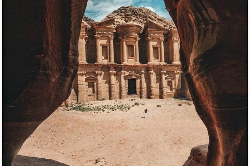 Your One day Tour to Petra with max six-persons