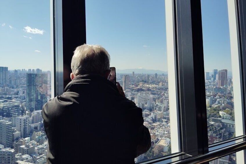 Walking Private Tour to Tokyo Skytree