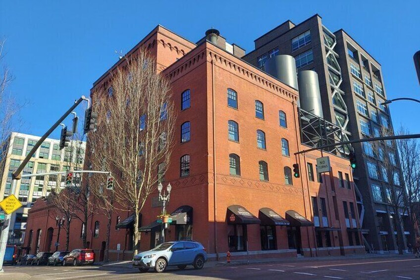 Craft Beer and City Walking Tour of Portland West Side