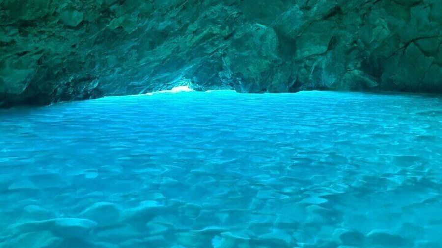 Blue Gem Cave Speedboat Tour