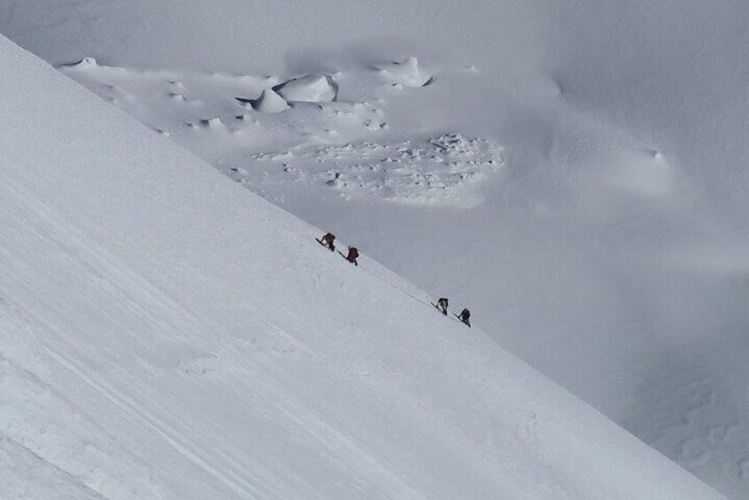 Expedition Nevado Quitaraju 6040 m, Extreme Climbing Experience