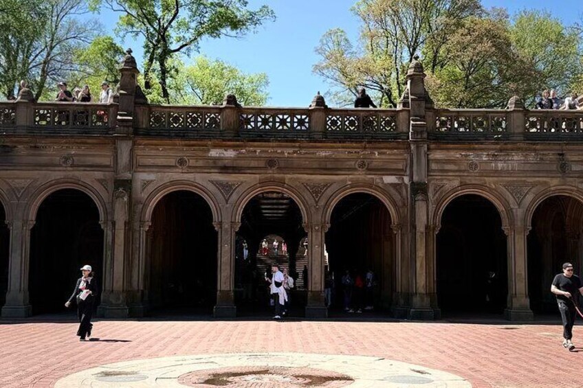 First Class Central Park Tour – Iconic Views & VIP Photo Moments