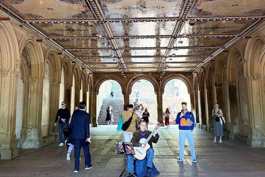 First Class Central Park Tour – Iconic Views & VIP Photo Moments