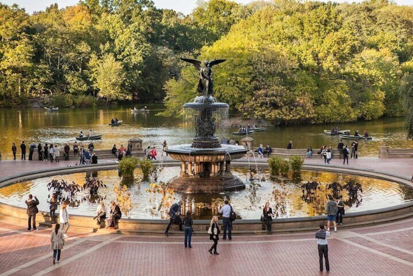 First Class Central Park Tour – Iconic Views & VIP Photo Moments