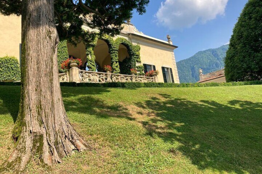 A Day on Lake Como Cruise to Villa del Balbianello