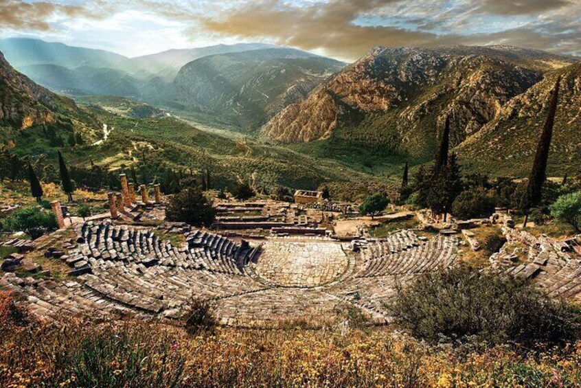 Delphi Small Group Day Tour from Athens