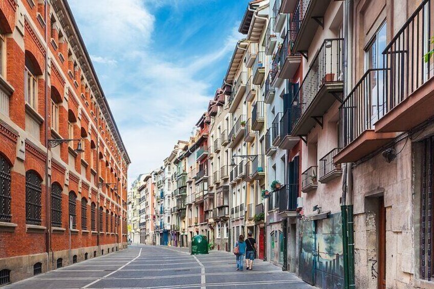 Hemingway's Pamplona Smartphone Guided Walking Tour 