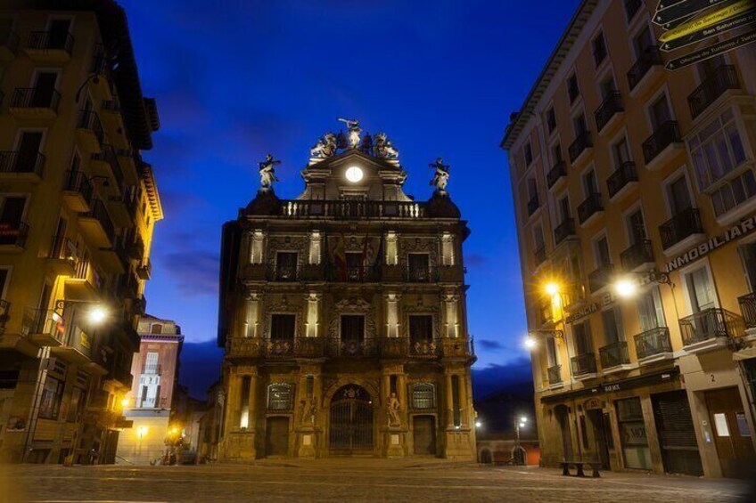 Hemingway's Pamplona Smartphone Guided Walking Tour 