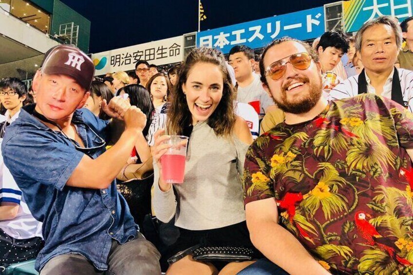 Tokyo Baseball or Soccer Experience with a Local Fan(with TICKET)