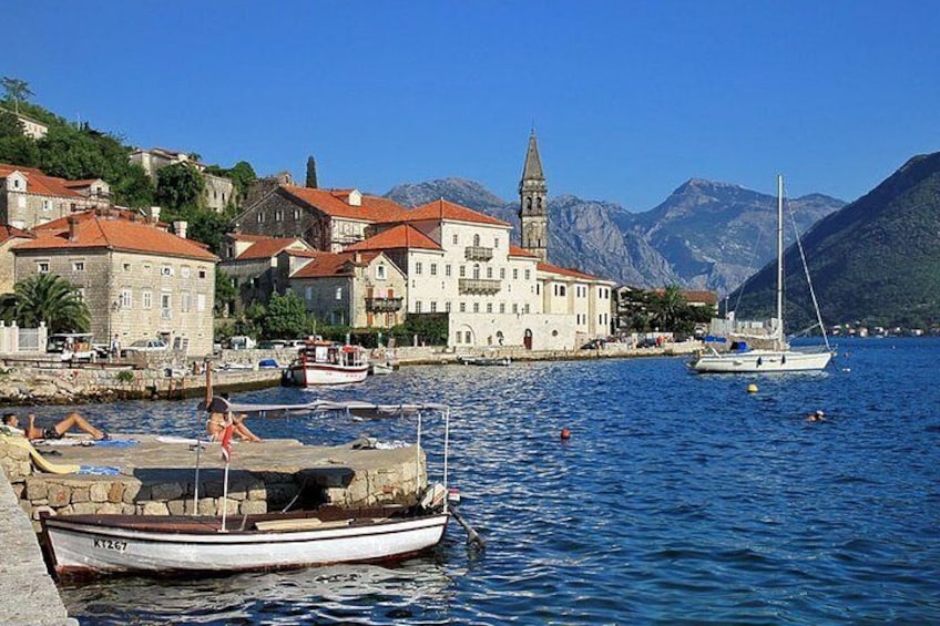 Lady of the Rocks and Perast Old Town Tour