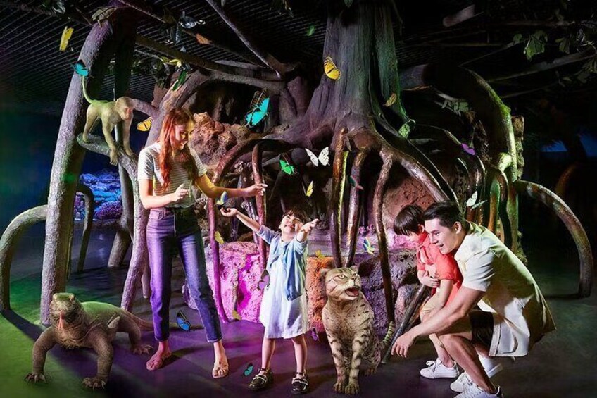Sea Life Bangkok and Madame Tussauds Combo Ticket