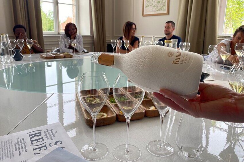 Guided VIP Champagne Dom Perignon and Ruinart with Michelin Lunch