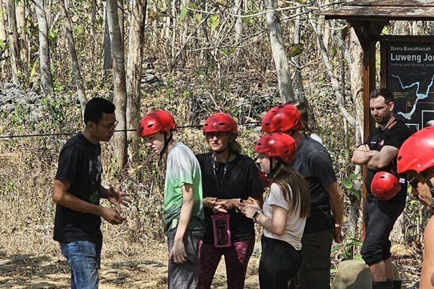 Jomblang and Pindul Cave with River Tubing Experience Day Tour