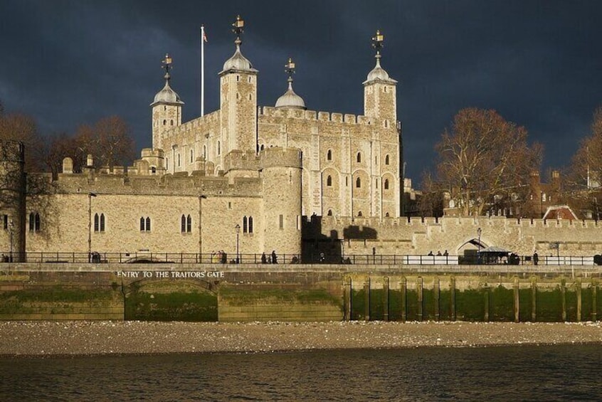 Full Day London Private Tour with Entry to Iconic Landmarks