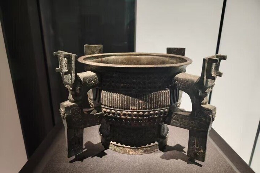 Baoji Bronze Ware Museum and Folk Museum with Local Food Day Tour