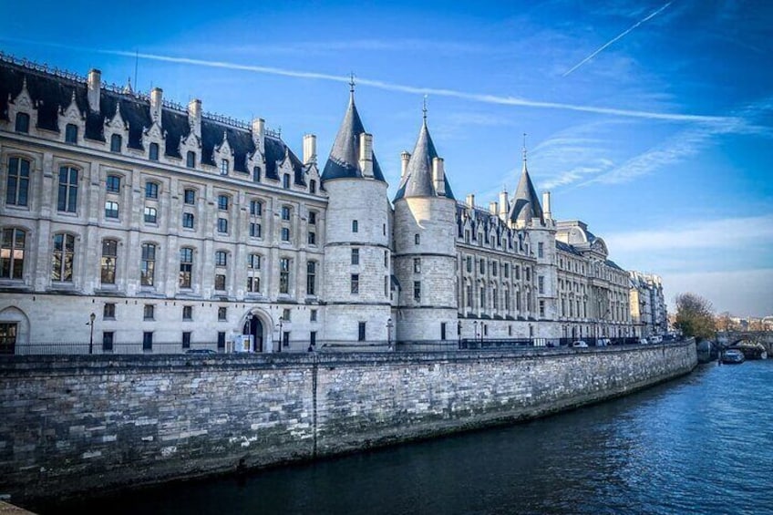 Sainte Chapelle & Conciergerie Combo Ticket