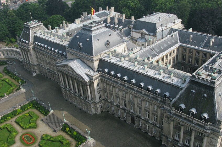 Brussels Explorer Tour from London with Belgian Beer