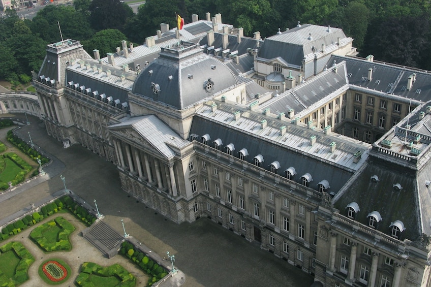 Brussels Explorer Tour from London with Belgian Beer