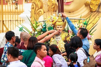Yangon City Tour: Colonial Charm & Golden Pagodas