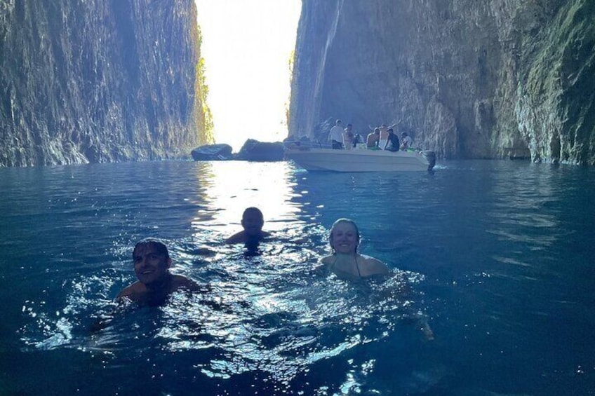 Speed Boat Trip to Haxhi Ali Cave and Karaburun Beach