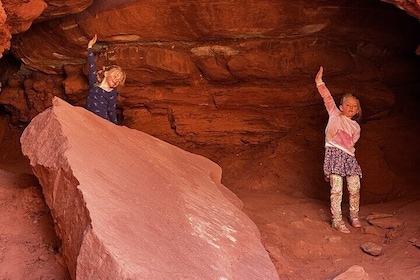 BEDST! Catacomb *CAVES* U-Drive 4X4 UTV Tour i Moab + Petroglyffer!