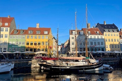 Feel The Danish Hygge - Walk, Coffee & Local Treats