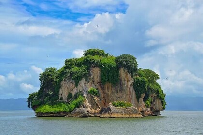 LOS HAITISES National Park - Punta cana