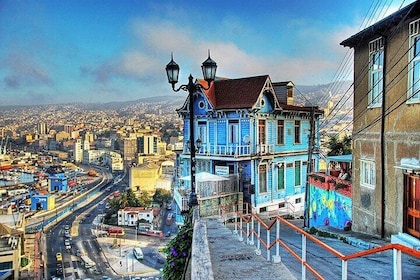 Historical Artistic and Cultural Tour of Valparaiso