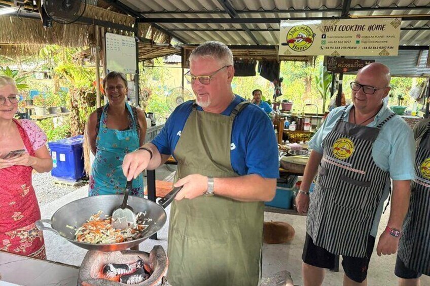 Private Thai Cuisine Class with Market Tour from Khao Lak