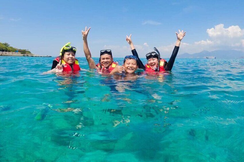 Explore Nha Trang Bay: Snorkeling at Mun Island & Coral Reefs